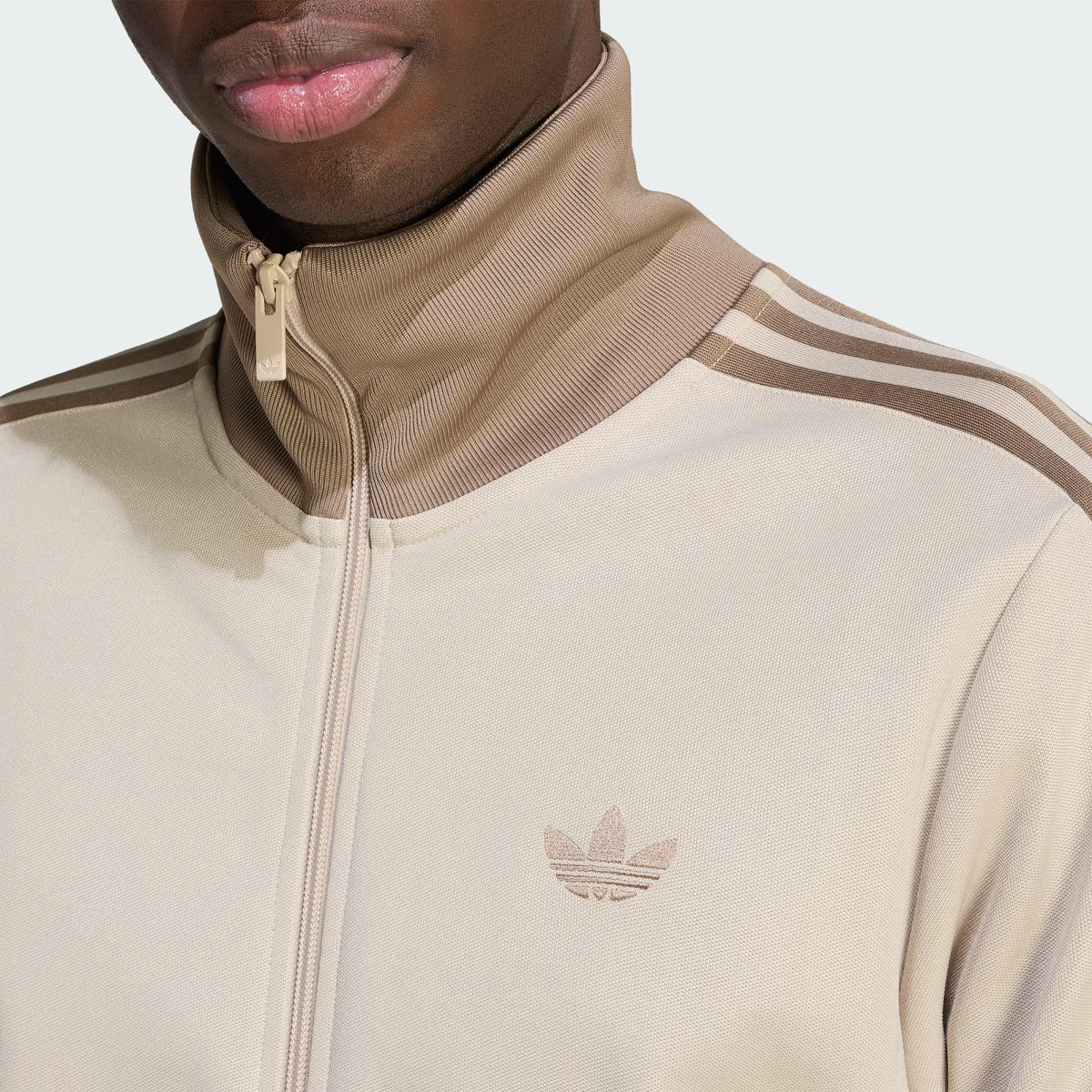 BECKENBAUER EŞOFMAN ÜSTÜ