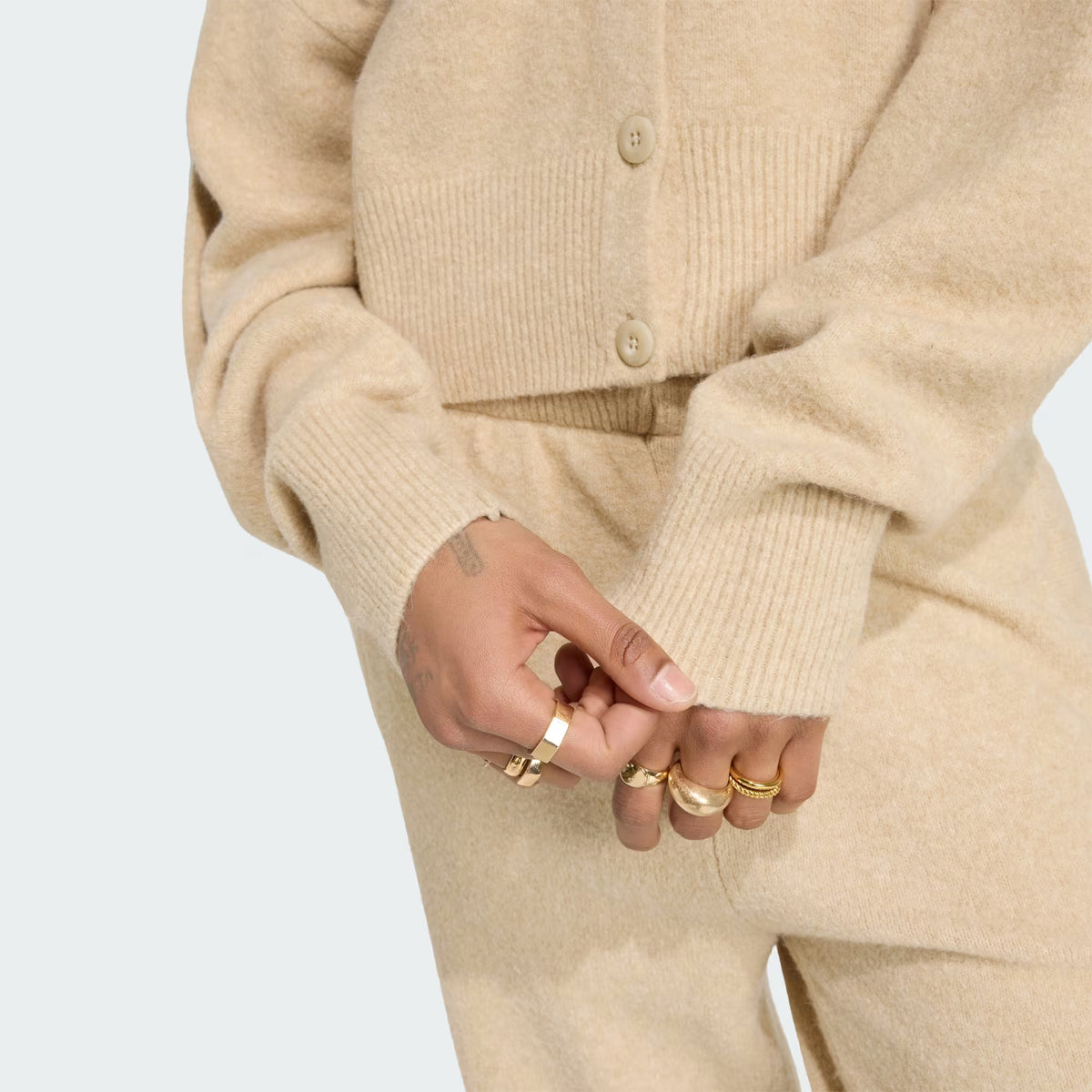 ESSENTIALS KNIT HIRKA